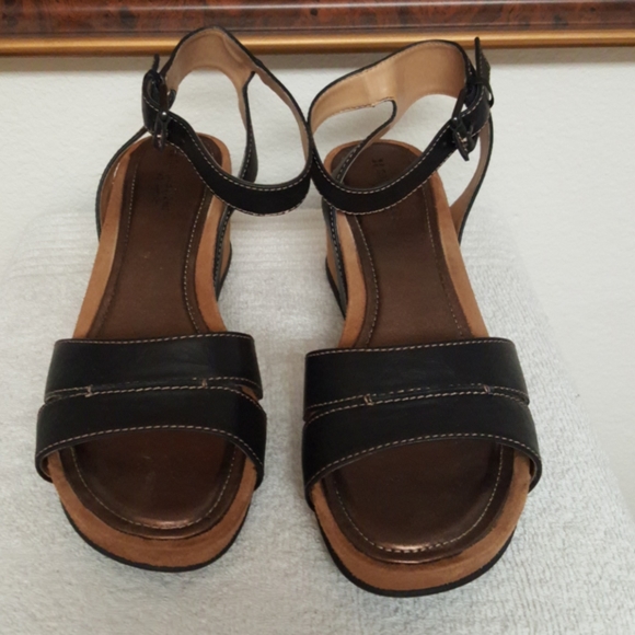 naturalizer logic dress sandals